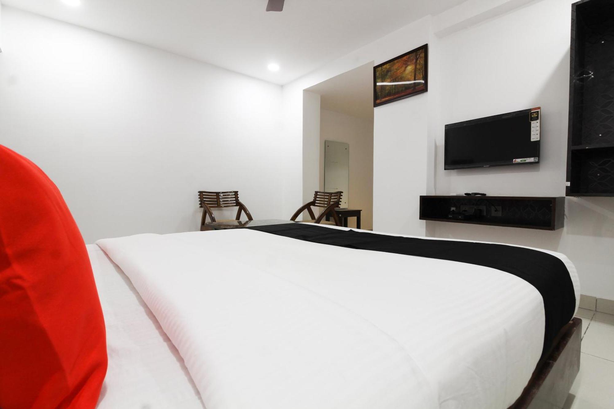 Super Mythri Hotel Near By Ecil, As Rao Nagar, Sainikpuri Maula Ali Екстериор снимка