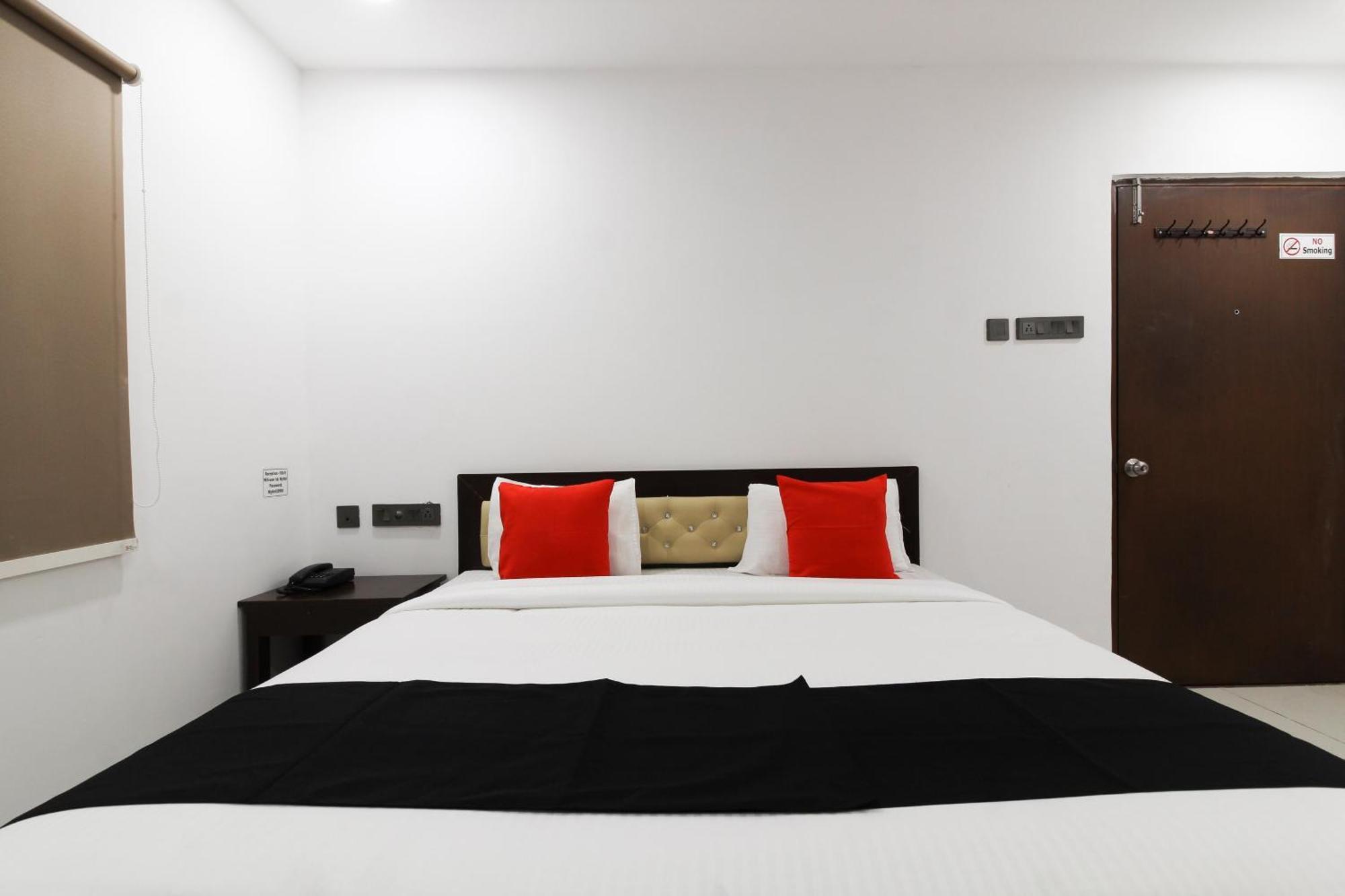 Super Mythri Hotel Near By Ecil, As Rao Nagar, Sainikpuri Maula Ali Екстериор снимка