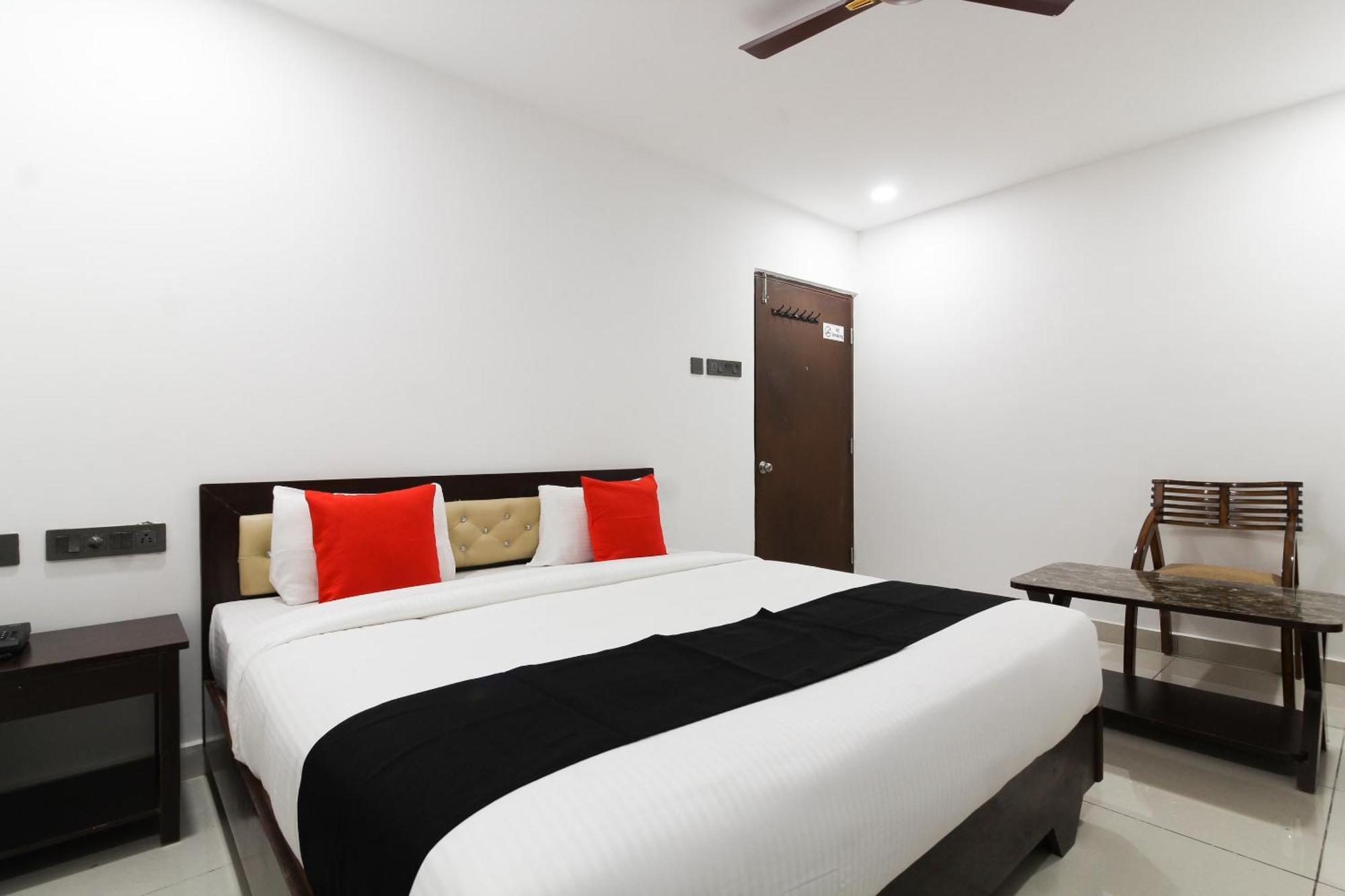 Super Mythri Hotel Near By Ecil, As Rao Nagar, Sainikpuri Maula Ali Екстериор снимка